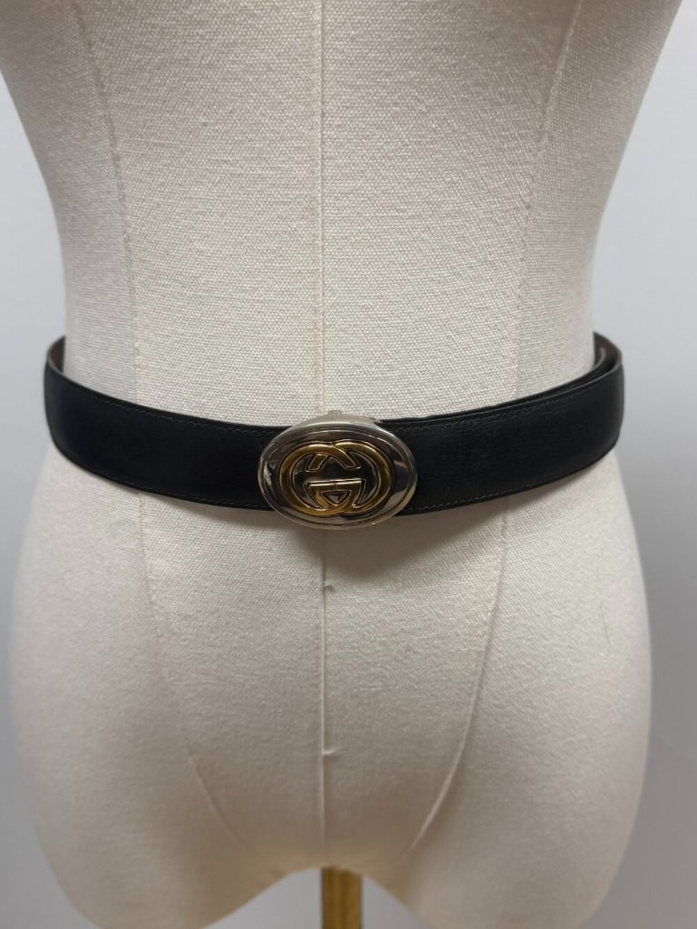 EUC Vintage Gucci Reversible Black & Brown Leather GG Logo Belt